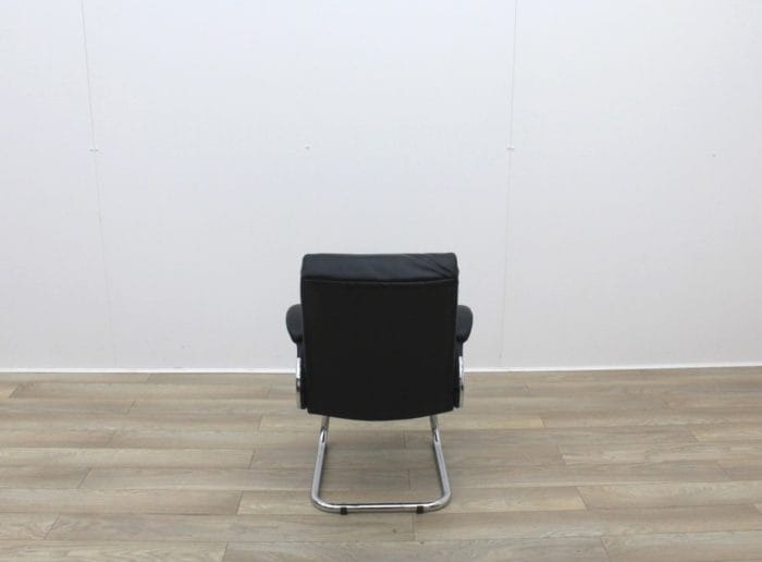 Black Faux Leather Meeting Chairs With Folding Back