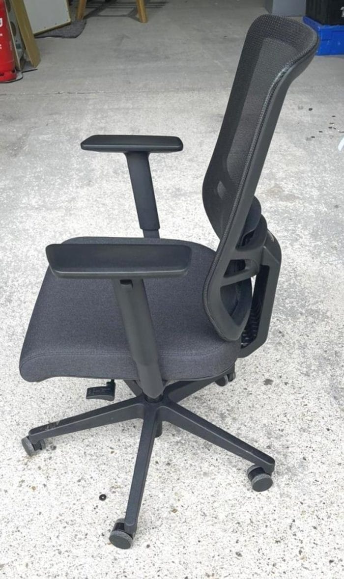 Brand New Ergo Twist Operator Chair