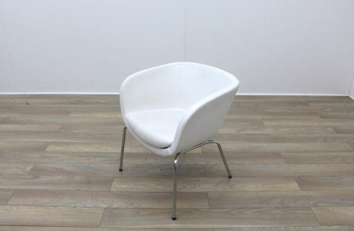 Senator KA1 White Leather Reception Tub Chair