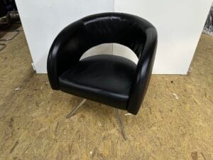 Boss Design leather reception chair