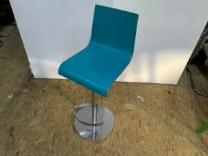 Frovi wooden bar stool