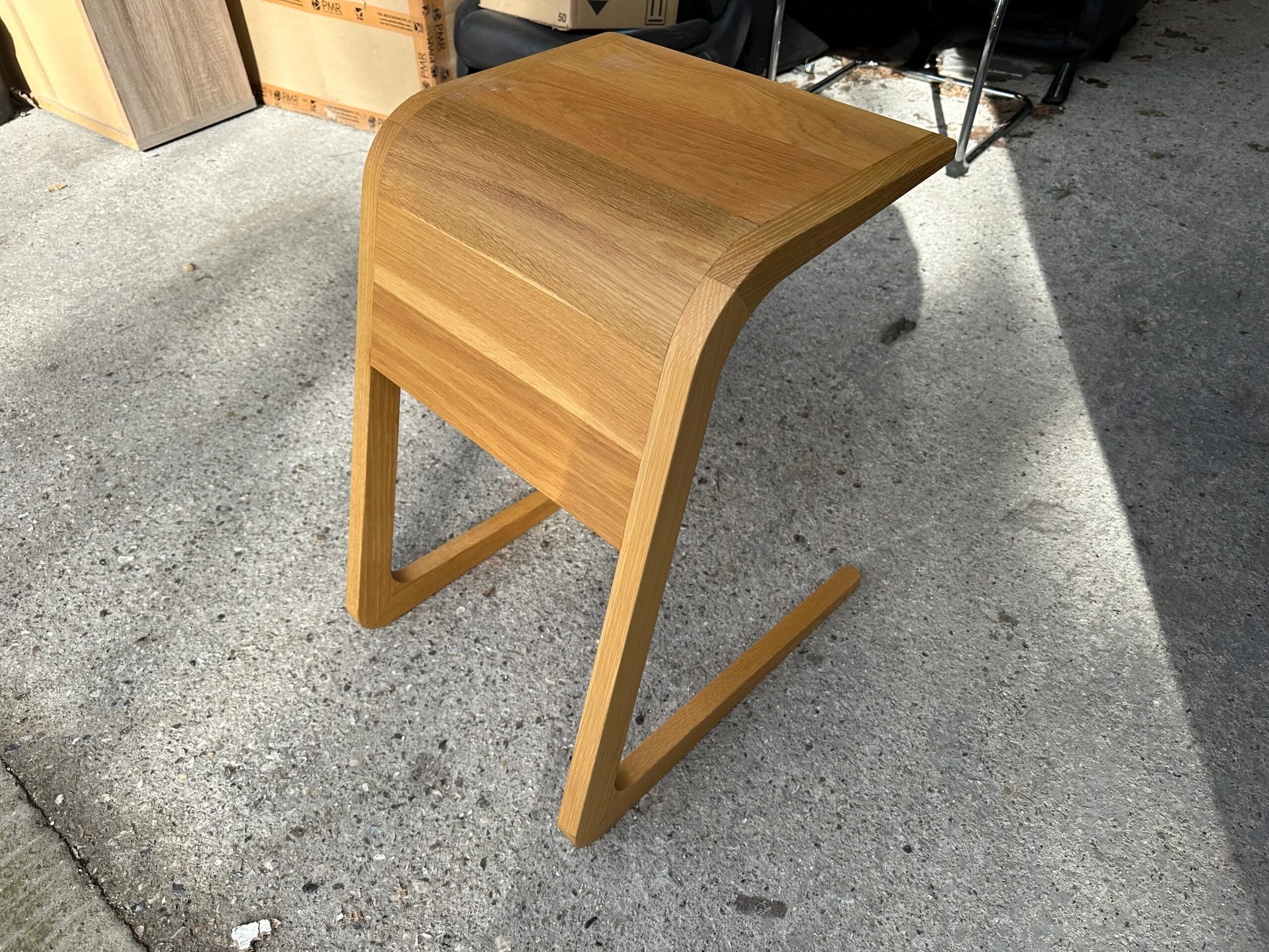 Naughtone 'Riley' laptop/side table