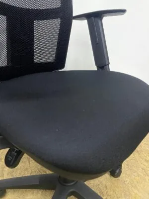 Sven black operators chair