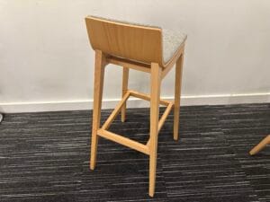 Connection bar stool